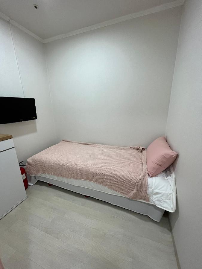 The Stay Cube House - Female Only Seoul Exterior photo
