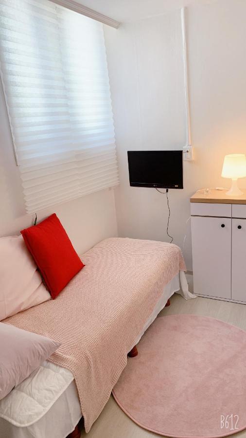The Stay Cube House - Female Only Seoul Exterior photo